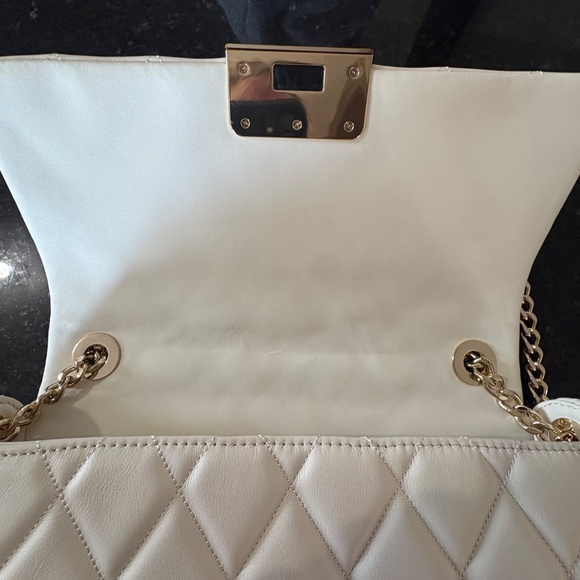 New Authentic Kate Spade "Carey" Shoulder Bag in Meringue white quilted leather - Picture 11 of 17